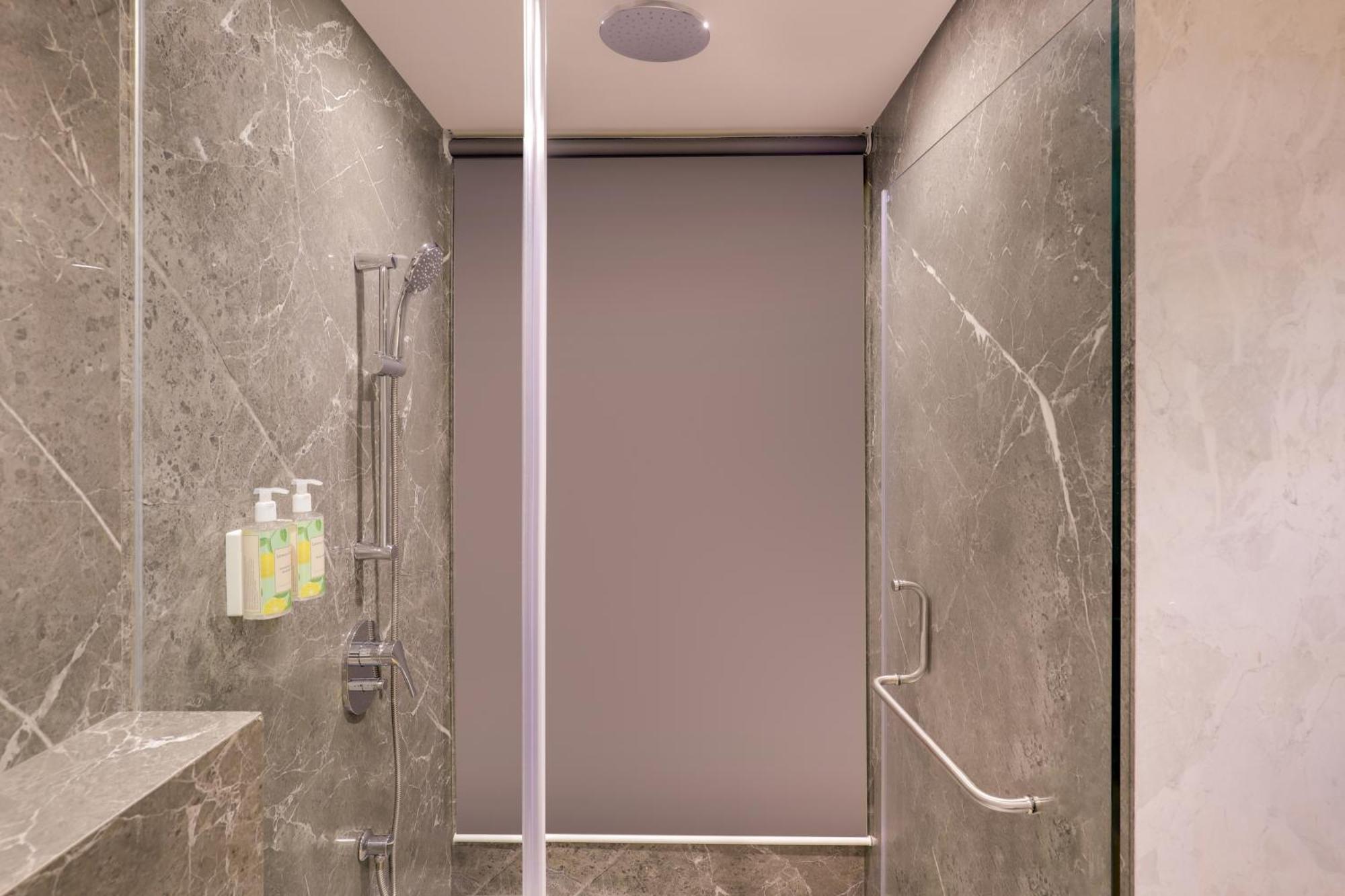 Executive Twin Room,1566935510:JPEG